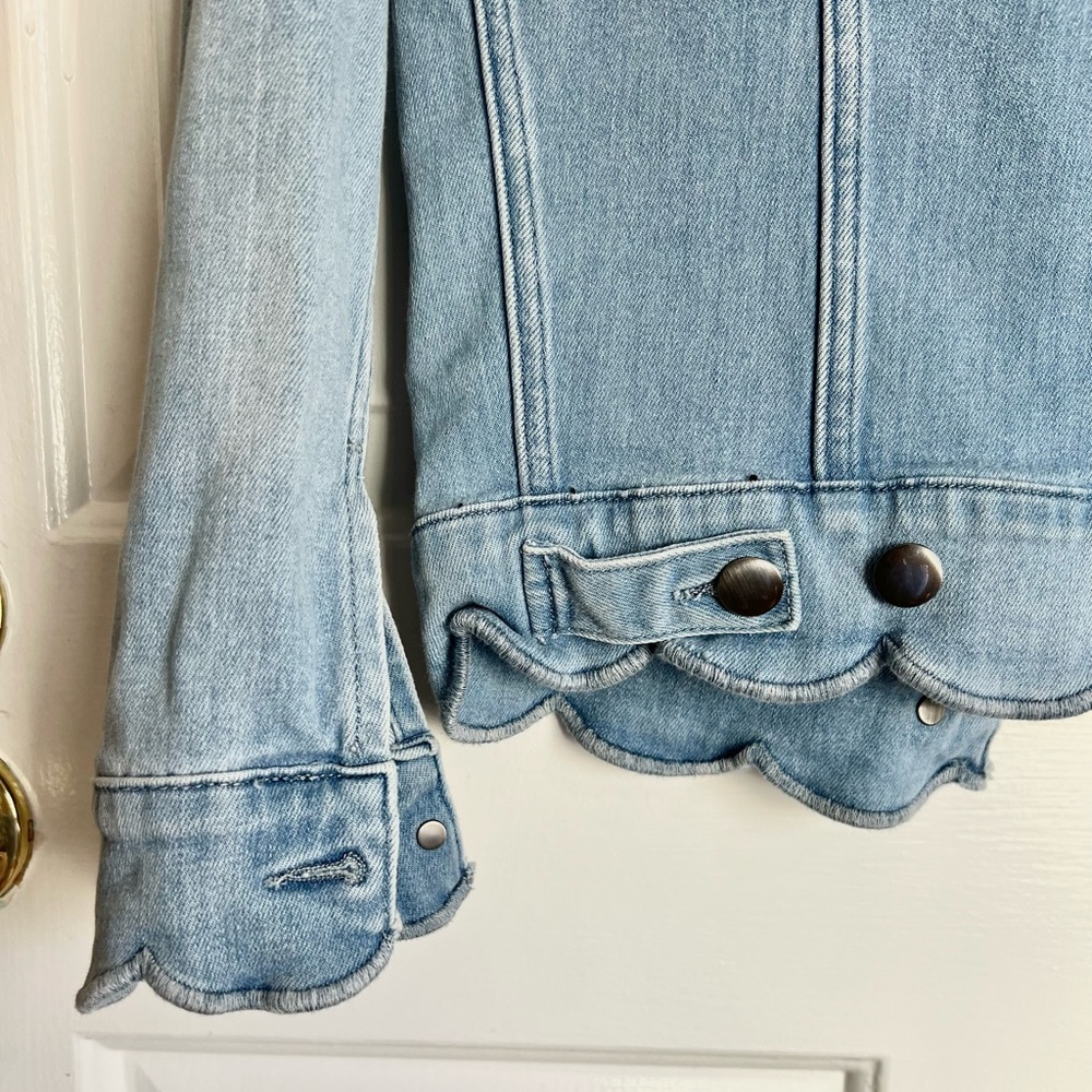 NWOT Frame Willoughby Scallop Hem Denim Jacket XS - Picture 6 of 7